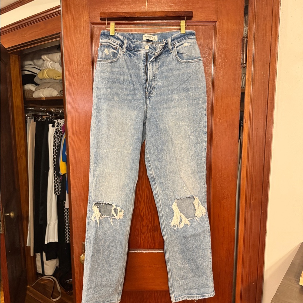 Abercrombie & Fitch Light Blue Distressed 90s Straight Ultra High Rise Jeans